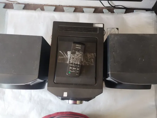 Som Sony "pfv leia a discrição"
