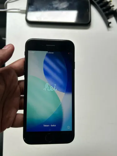 iPhone SE 2ª Geração - 64 GB