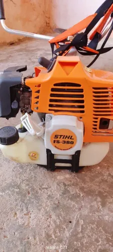 Vendo ou troco essa roçadeira modelo 380