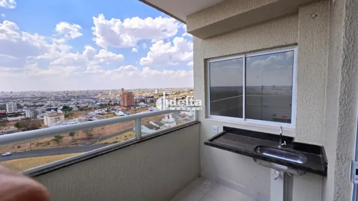 Apartamento com 2 quartos sendo 1 suíte, disponível para venda no bairro Laranjeiras em Ub