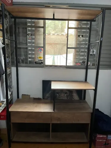 Guarda roupa closet aberto estilo industrial