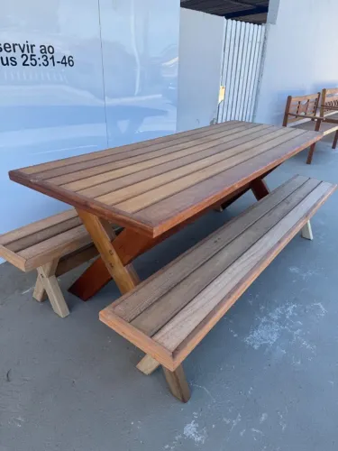 Mesa Madeira de lei 2M
