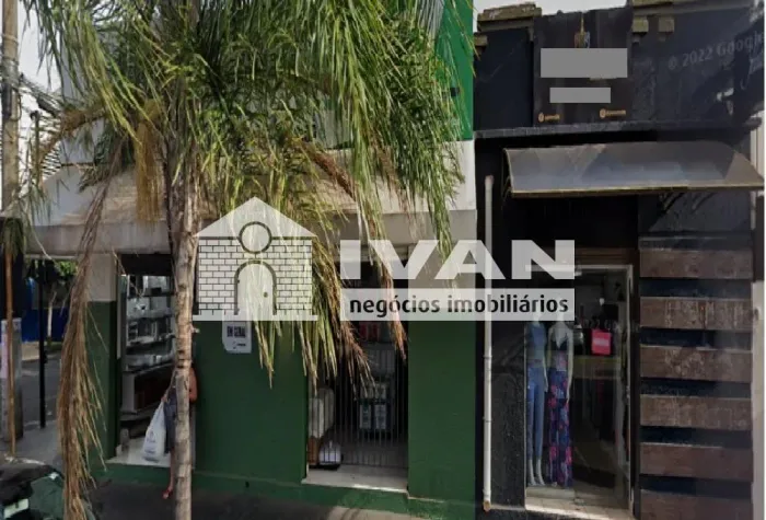 Imóvel comercial à venda no Bairro Martins