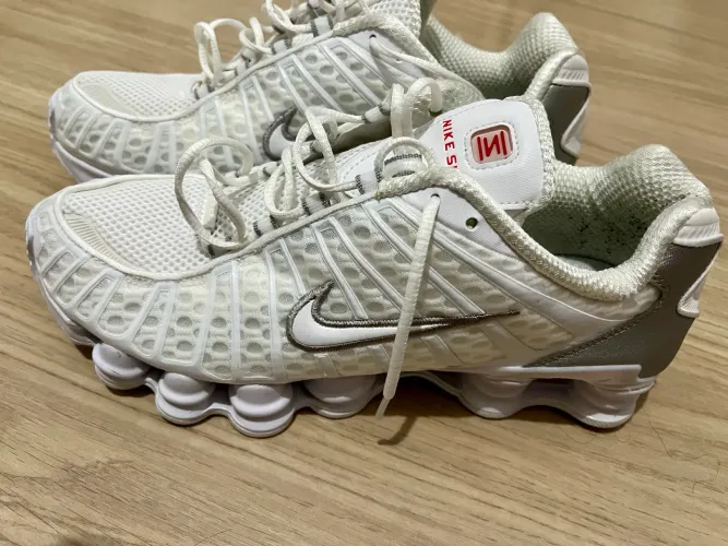 Tênis Nike shox 12 molas 