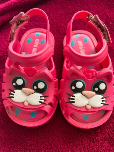 mini melissa gato