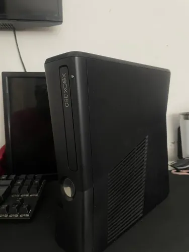 Vendo Xbox 360 com defeito