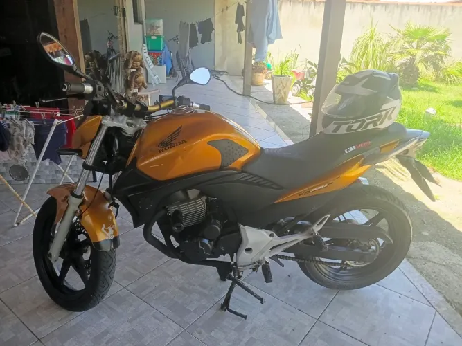 Cb 300 ano 2010 vela fina