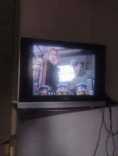 Televisão 29 polegadas