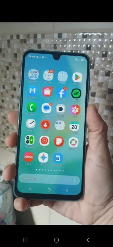 Vendo celular semi novo A-16 com nota fiscal