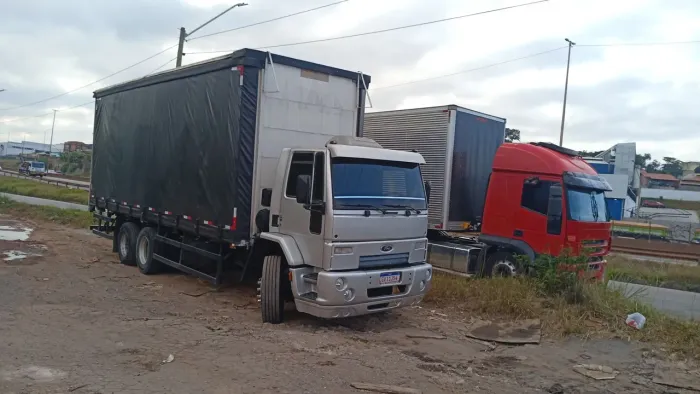Ford cargo 4331