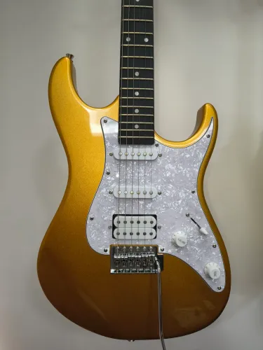 Guitarra Tagima TG-520 (NA CAIXA)
