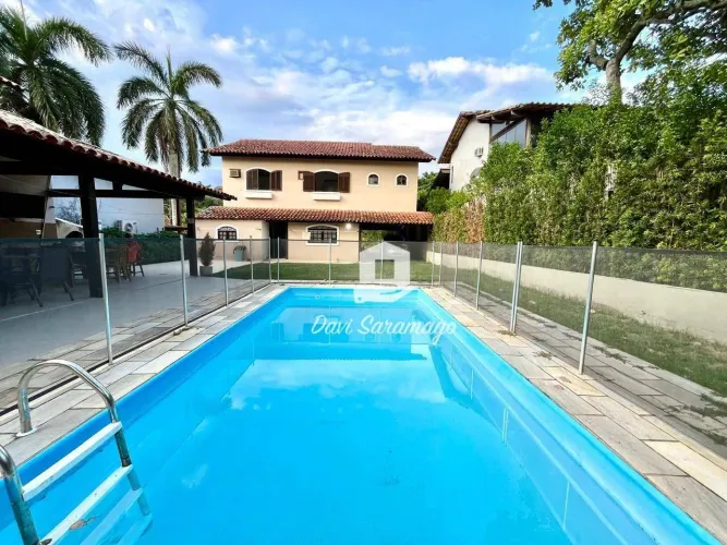 Condomínio Com 4 Quartos Sendo 4 Suites à venda