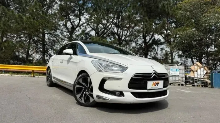 Citroen DS5 1.6 BE Chic Turbo 16V 5P Aut. 2015