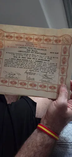 Certificados antigos em papel