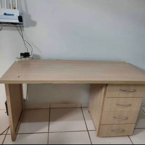 Mesa para escritório madeira boa