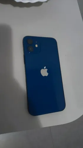 iPhone 12 (64GB) recondicionado 81% bom estado