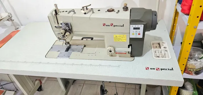 Máquina pespontadeira direct drive