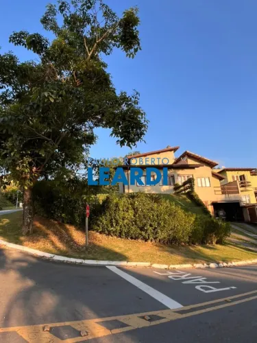 CASA EM CONDOMÍNIO - ITAPEVI - SP