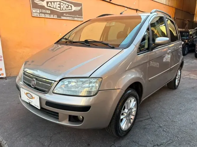 Fiat Idea ELX 1.4 MPI Fire Flex 8V 5P 2010