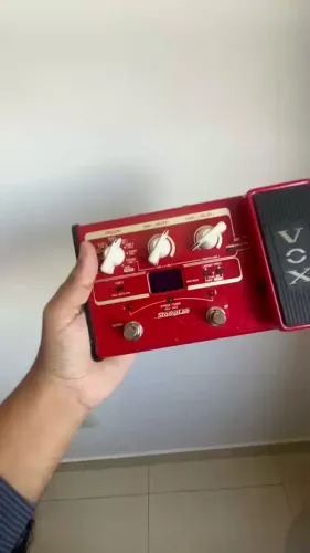 Pedaleira Vox de Contra-Baixo Stomplab 2B