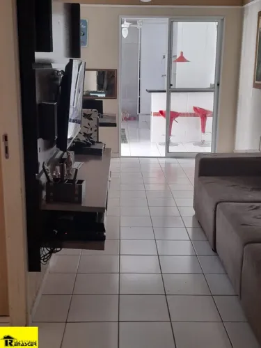 Casa em Condomínio à Venda em São José do Rio Preto-SP - 2 Quartos, 1 Sala, 2 Banheiros, 1
