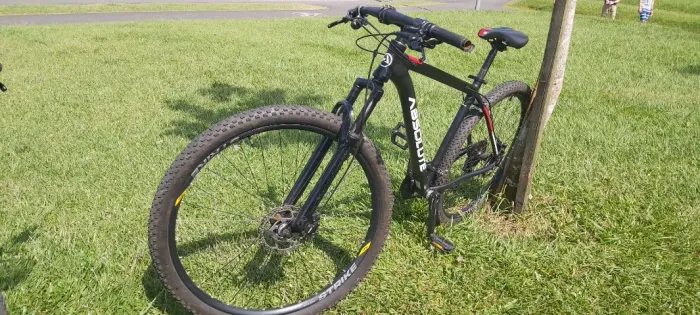 Bicicleta Absolute Cambio Deore