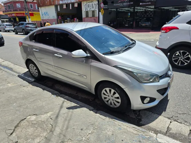 Hyundai HB20S C.plus/c.style1.0 Flex 12V Mec. 4P 2014