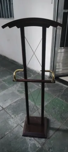 Mancebo de madeira