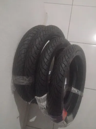 Vendo pneus e kit relação para mottu sport 