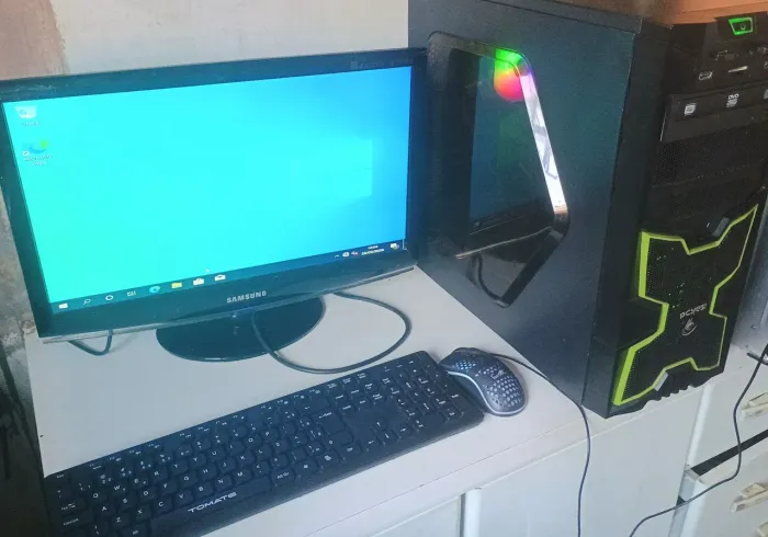 Computador i5 12 RAM com monitor tv