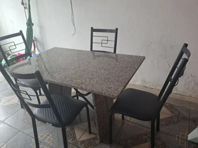 Mesa de cozinha mais fogão a gás 