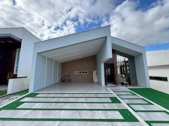 CASA DE ALTO PADRÃO | 380 M² | CONDOMÍNIO BELLEVUE - GARANHUNS/PE