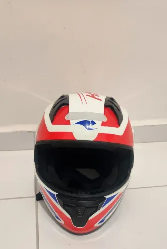 Capacete