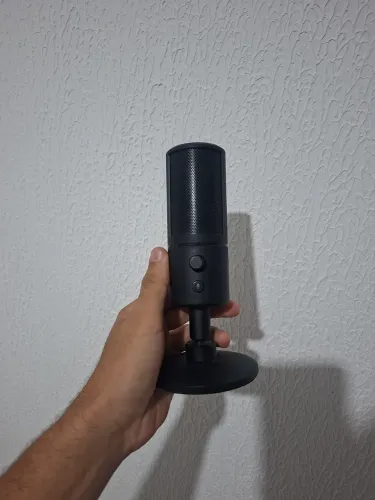 Microfone Razer Seiren X