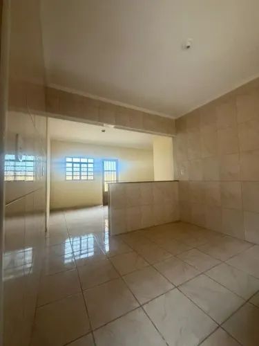 Térrea para aluguel tem 100 metros quadrados com 2 quartos em Vila Jorge Zambon - Jaguariú
