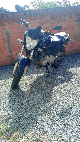 CB300 ano 2013