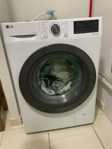 Lava e seca LG