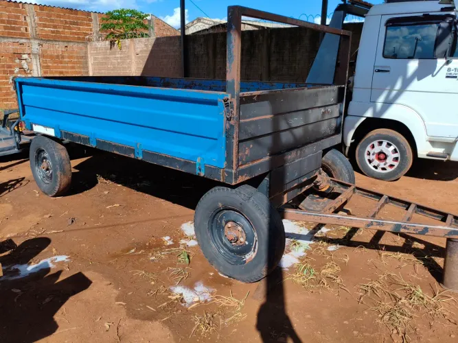 Carreta agrícola / reboque trator