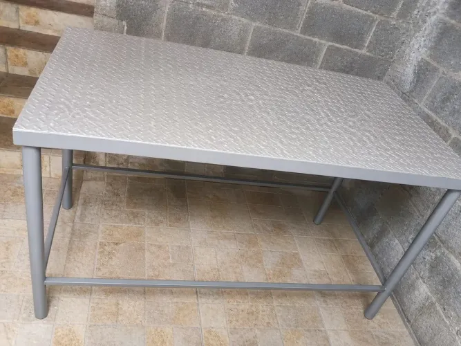 Mesa para bancada de auto elétrica