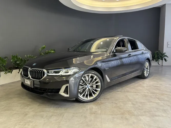 BMW 530E Luxury 2.0 Turbo (híbrido) 2023