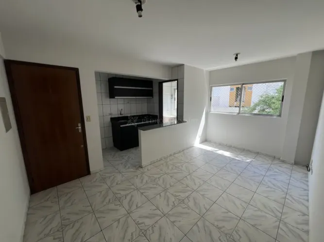 Apartamento 02 dormitórios - Zona 07