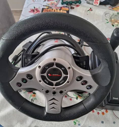 Vendo acessórios pra vídeo game.