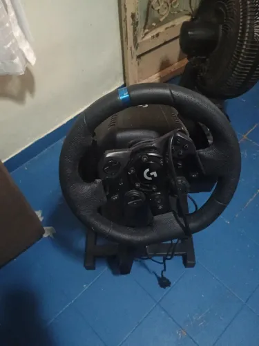 Volante Logitech G29 novo
