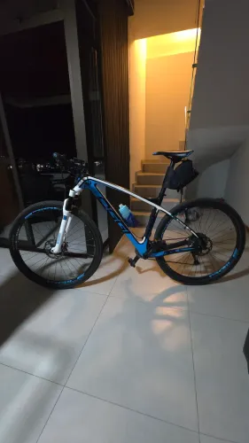 Bicicleta Oggi Agile Pro Carbono 