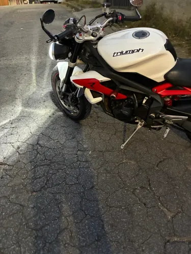 Triumph Street Triple 675cc 2014