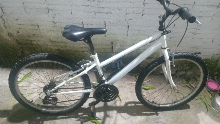 bicicleta Caloi branca