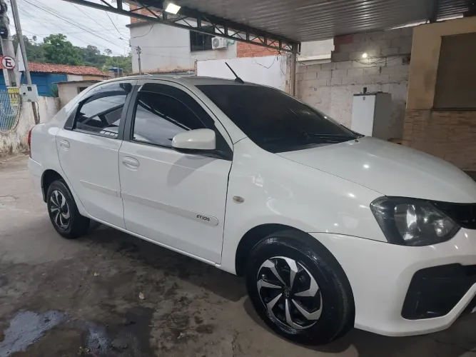 Toyota Etios X Sedan 1.5 Flex 16V 4P Aut. 2020