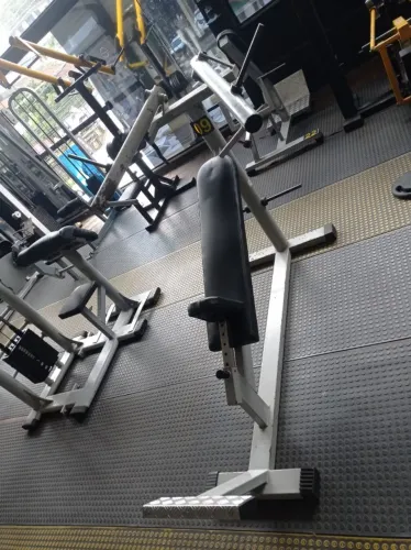Supino inclinado articulado - oportunidade | Academia musculação