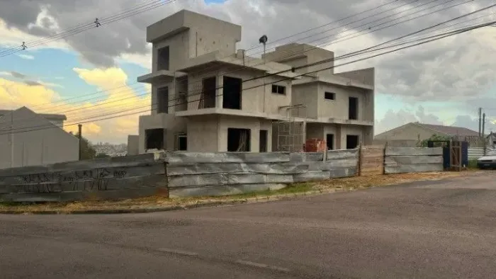 Sobrado triplex ao lado do Cotolengo com 3 dormitórios à venda, 203 m² por R$ 1.900.000 -