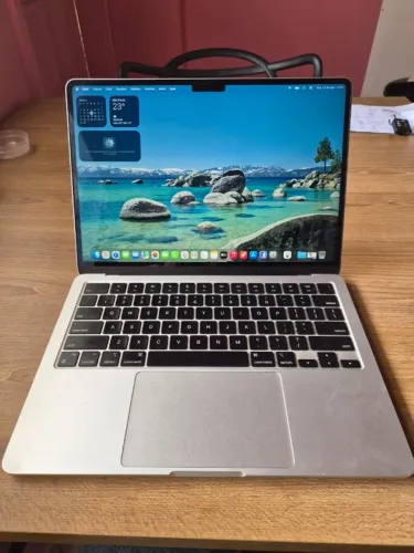 MacBook Air M3 13" 2024 8GB/256GB
